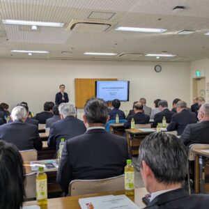 議員研修から経済三団体の懇親会へ